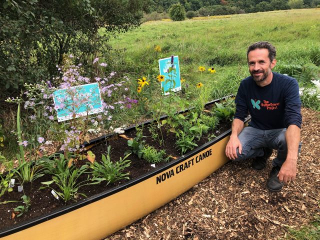 Flower power: Canoe gardens seed an international movement