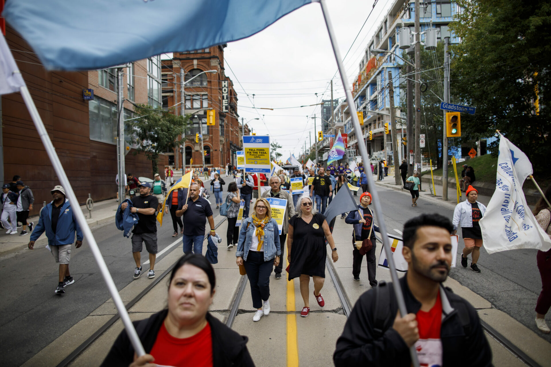 Pro-worker momentum at the DNC spells trouble for Poilievre as well as Trump 