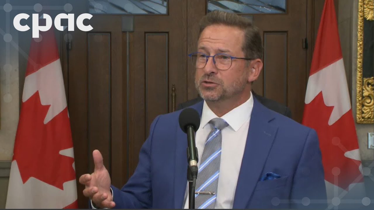 Le chef du Bloc Québécois parle aux journalistes à Ottawa – 19 septembre 2024