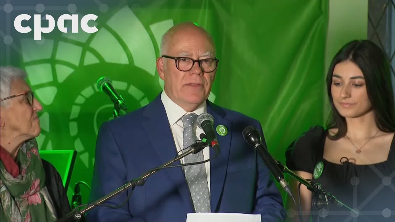 New Brunswick Green Party Leader David Coon addresses supporters – October 21, 2024