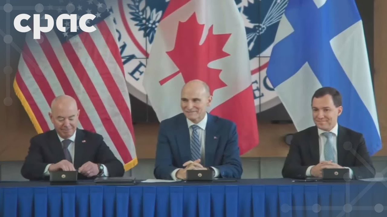 Canada, U.S. and Finland sign MOU to build Arctic icebreakers – November 13, 2024