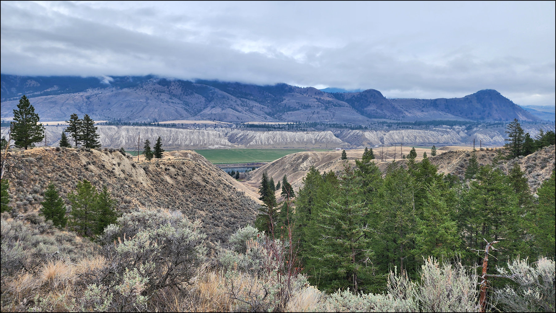 Hiking the Uplands Trails in Fall