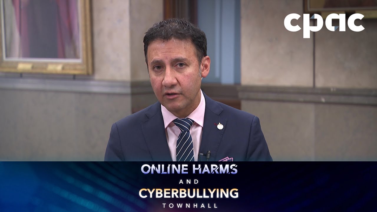 Justice Minister urges opposition to pass online harms protection for children