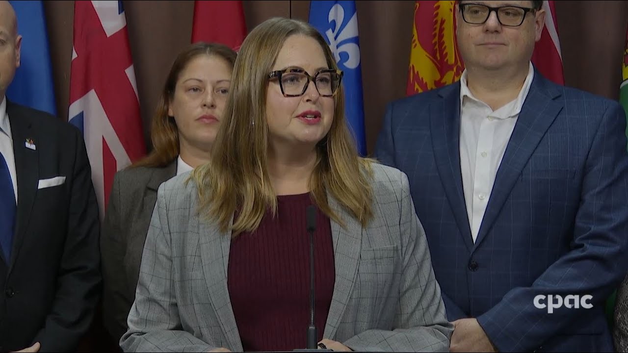 Downtown business association holds a news conference on Parliament Hill – October 28, 2025