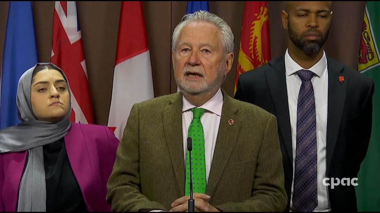 Senator Peter Harder discusses bill concerning notwithstanding clause – October 20, 2025