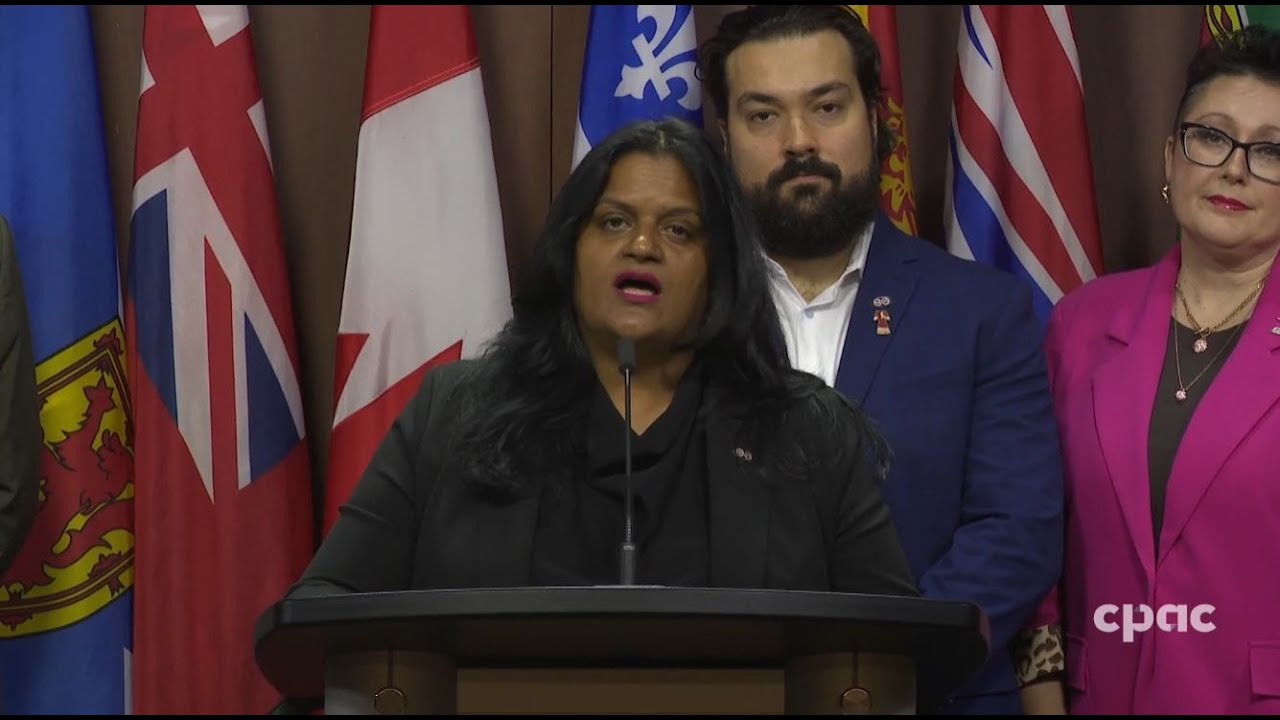 Public service union warns against jobs cuts proposed in Budget 2025 – November 18, 2025