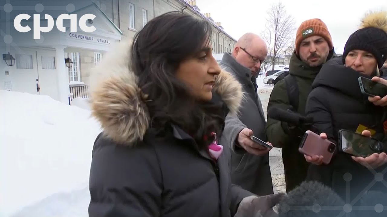 Minister Anand speaks to reporters at cabinet retreat in Quebec City – January 23, 2026