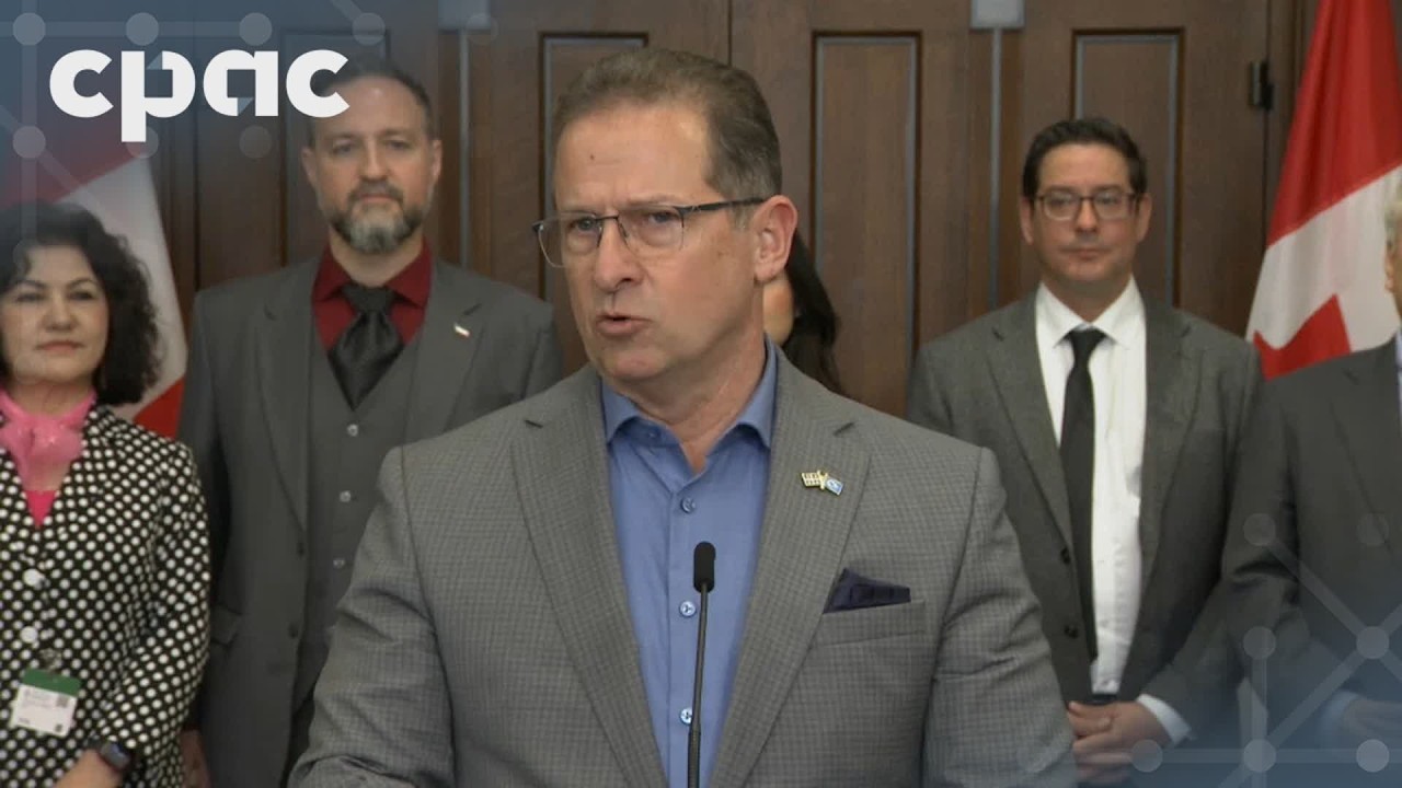 Le chef du Bloc Québécois discute du projet de loi sur le travail forcé et le travail des enfants