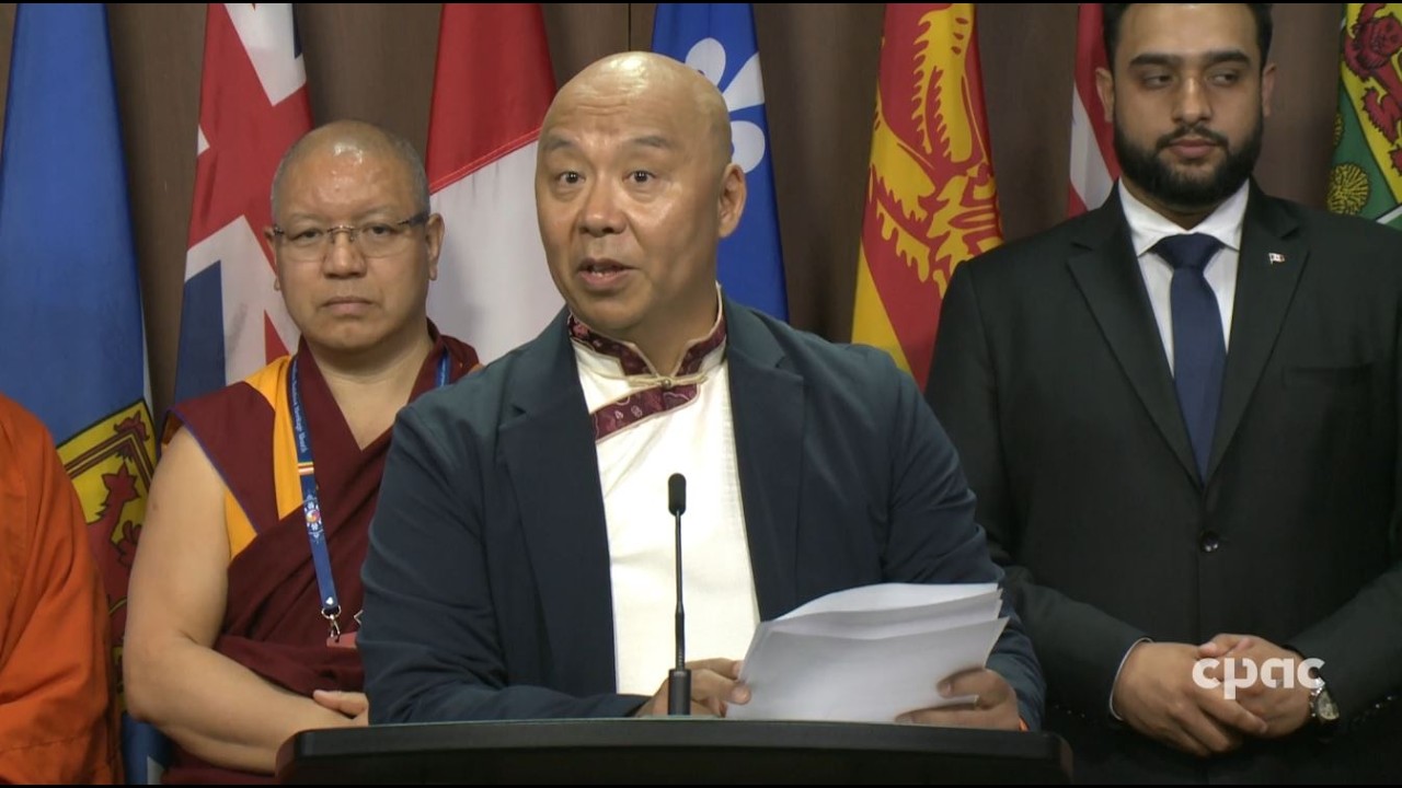 Buddhist monks speak with reporters on Parliament Hill – May 25, 2026