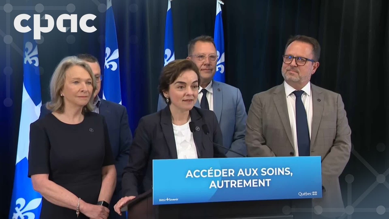 La première ministre du Québec Christine Fréchette fait une annonce concernant les services de santé